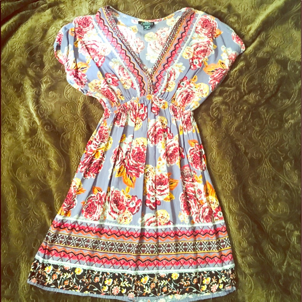 Medium pattern dress